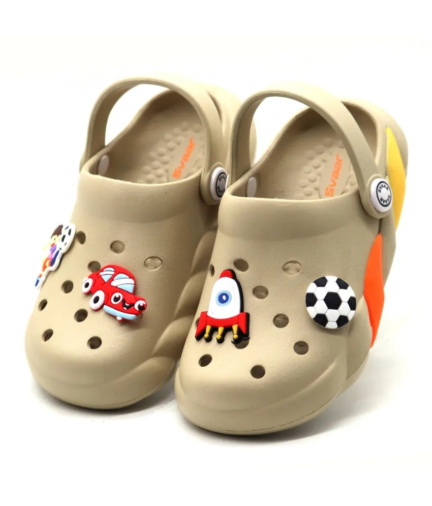 SVAAR Slingback Clog Shoes for Boys & Girls || Indoor & Outdoor Sandals Clogs for Kids with 4 Cartoon Charm-Beige