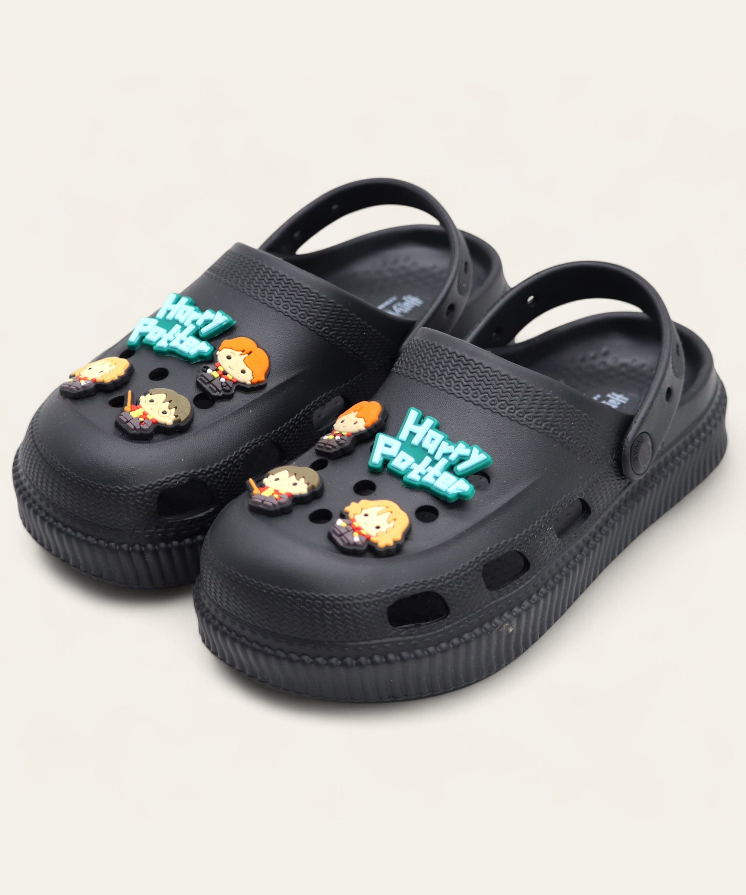SVAAR x Harry Potter Women’s Magical Clogs with Harry Potter Charms and Back Strap Black