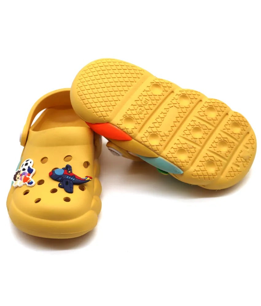 SVAAR Slingback Clog Shoes for Boys & Girls || Indoor & Outdoor Sandals Clogs for Kids with 4 Cartoon Charm-Yellow