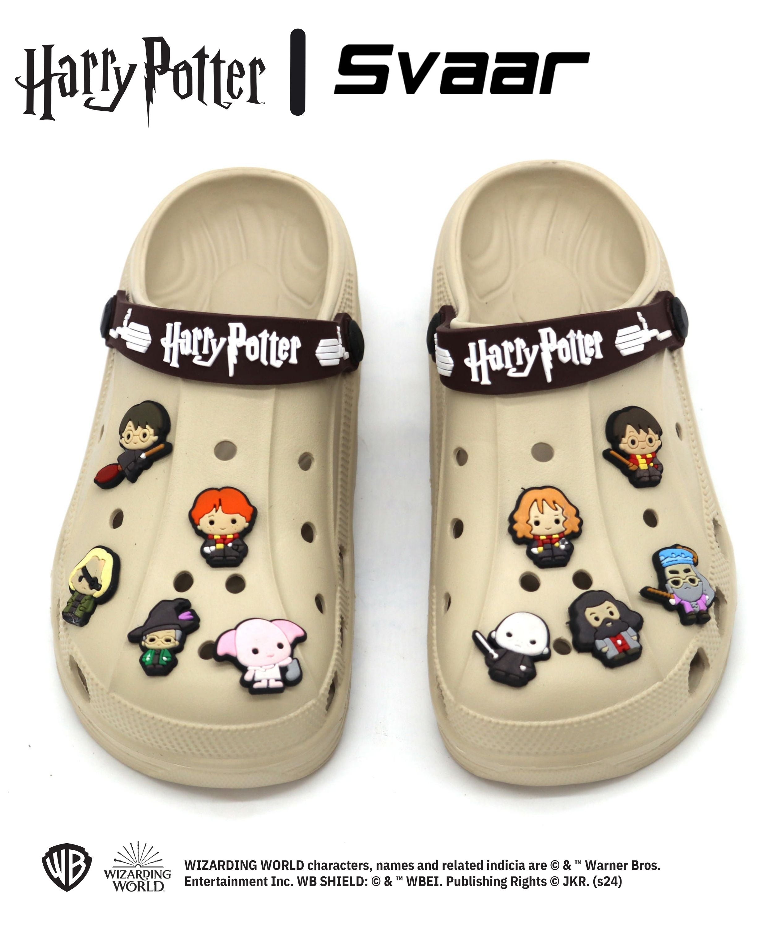 SVAAR x Harry Potter Men's Magical Clogs – Includes 10 Authentic Charms & Adjustable Back Strap - Beige
